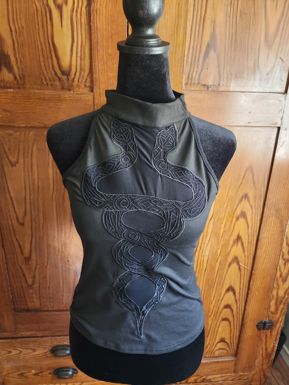 Black High-Neck Sleeveless Tank with Embroidered Snake